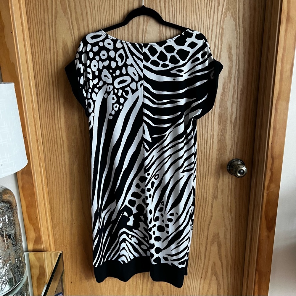 Tiana B. Women’s Animal Printed Black and White Dress
• Size XL - Picture 2 of 4